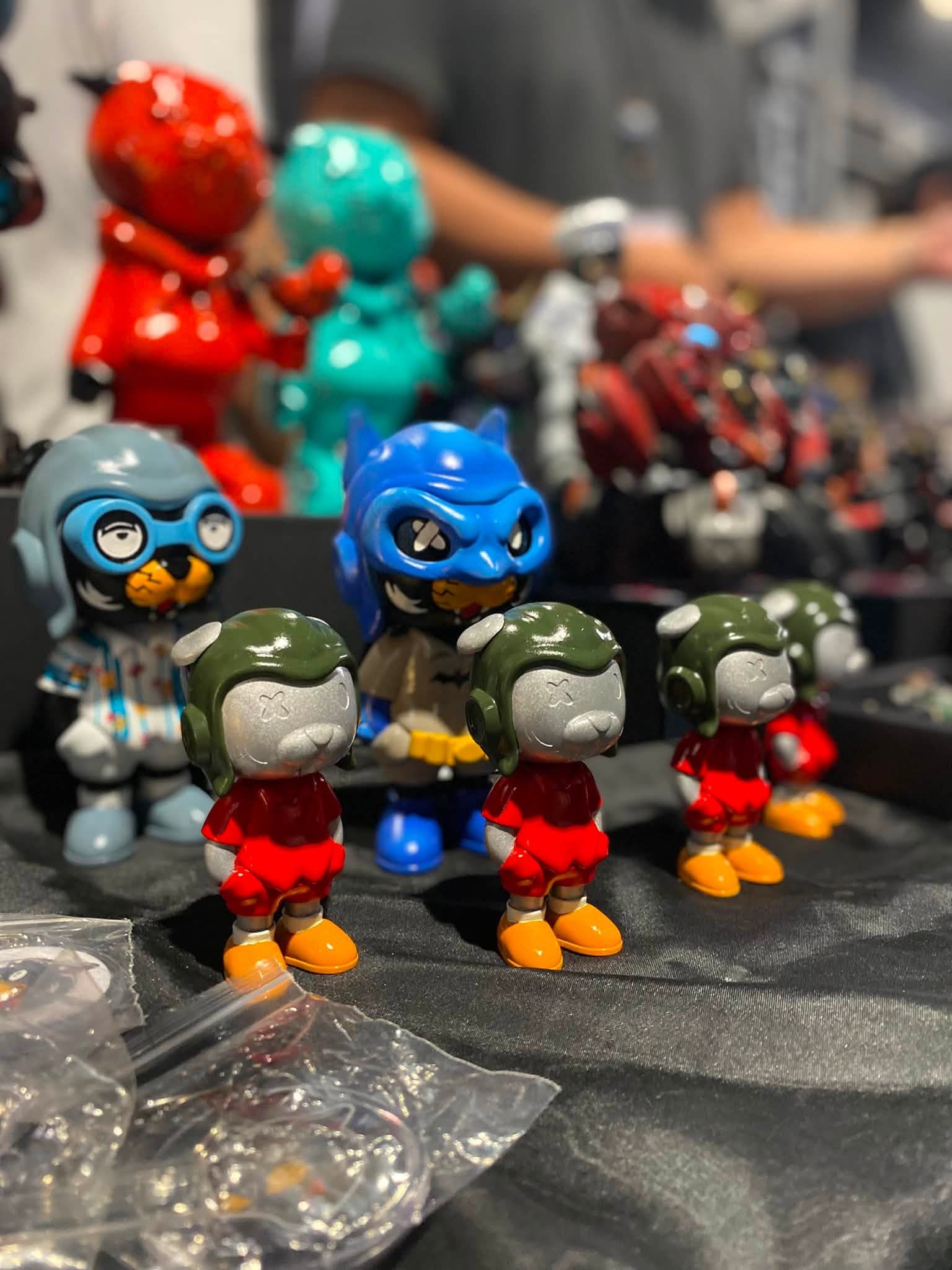 Show Display — Drop 01